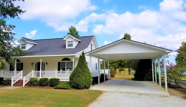 Relax by Lake Marion - A lake home with you in mind.