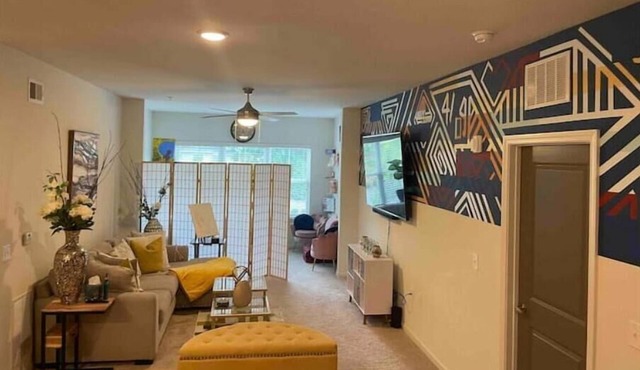 Retreat with Luxury & Convenience @ TheHillTop