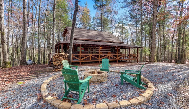 Ridgetop Cabin in Blue Ridge! Wraparound Porch!