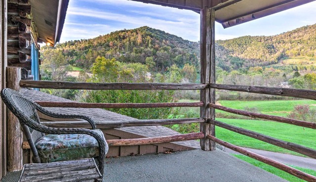 River Access, Mtn Views! All-Season Cullowhee Base