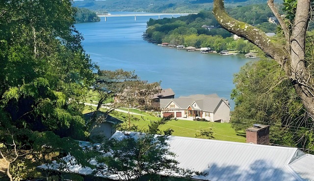 River View Retreat Near Watts Bar Lake