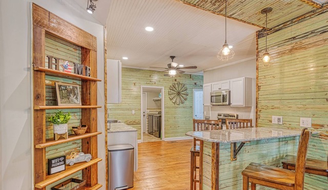 Rivers Edge: Spacious, Riverwalk, Close to USC, Ft Jackson, all area Hospitals