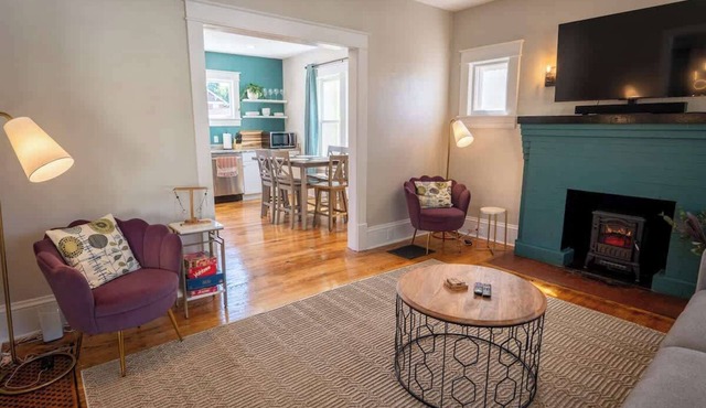 Roanoke Home Downtown Charm near Greenways