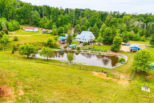 Ronda Home w/Hot Tub + Fire Pit, Near Wineries!