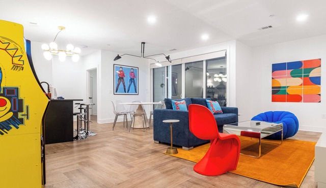 Rooftop, Close to DT | Carter 4BR Suite w/Balcony