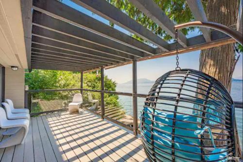 SALT COTTAGE Waterfront Guest House with Superb Views