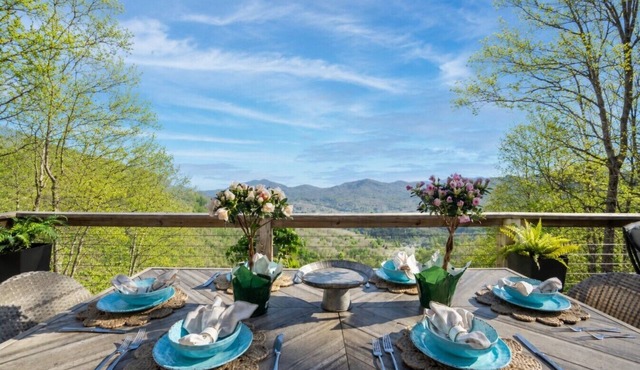 Sapphire Hideaways' High Heaven Who lives at the top of that mountain? YOU CAN!