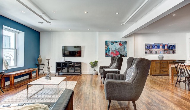 Scandinave 2bedrooms on Saint Francois Xavier, Heart of Old Montreal-402