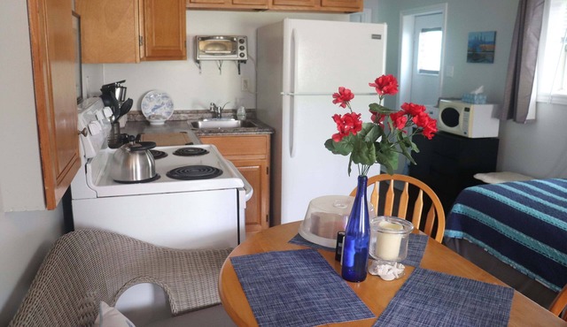 Sea Captain's Suite:nCozy Retreat in the Heart of the Downtown New Glasgow!