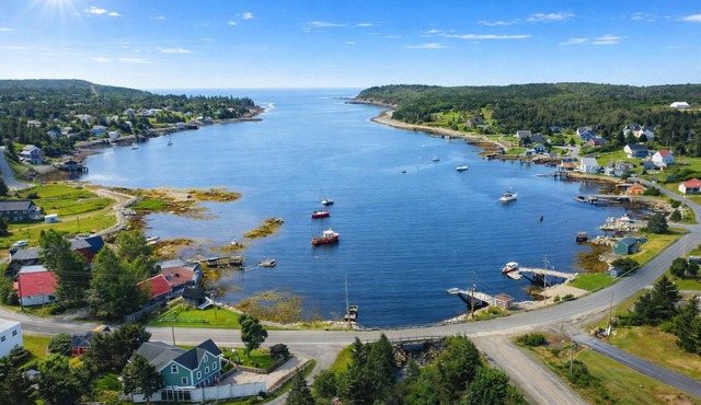 Sea Escape- Near Halifax, Sleeps 6 with ocean views.