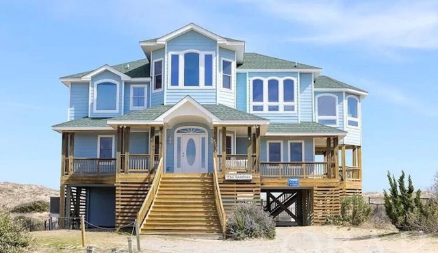 Seashine OBX Oceanfront Luxury Home Private Pool.