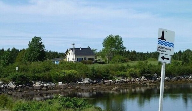 Seaside Cottage - Blandford, Nova Scotia, Canada