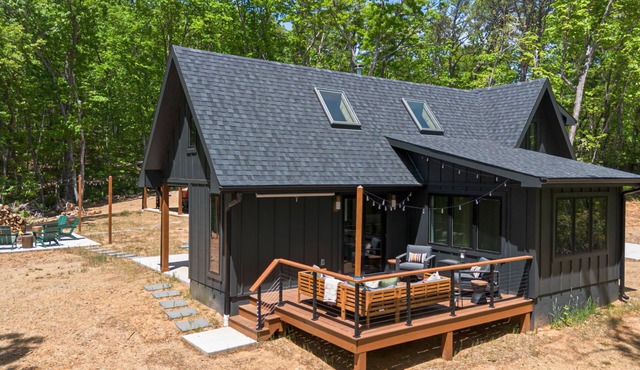 Secluded Cabin with King Bed and Fire Pit on 48 Private Acres
