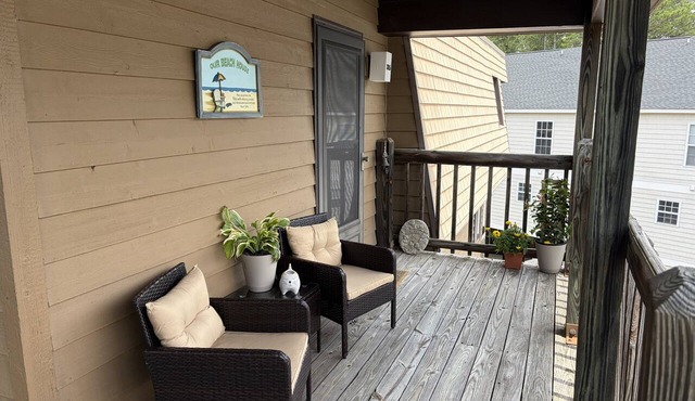 Serene 1-bedroom condo with lake access in White Lake