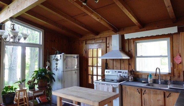 Serene house/chalet near Ottawa (Saint-Sixte)