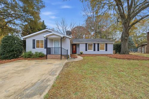 Shadowlake: 4BR House