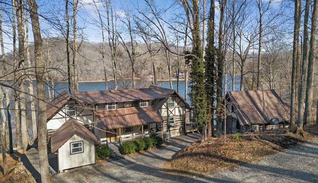 Sleeps 12 Lake Front Cabins Private Dock Hot Tub Pet Friendly