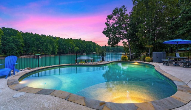 Sleeps 20! Lakefront + Private Dock + Pool | Whitetail Cove By AvantStay