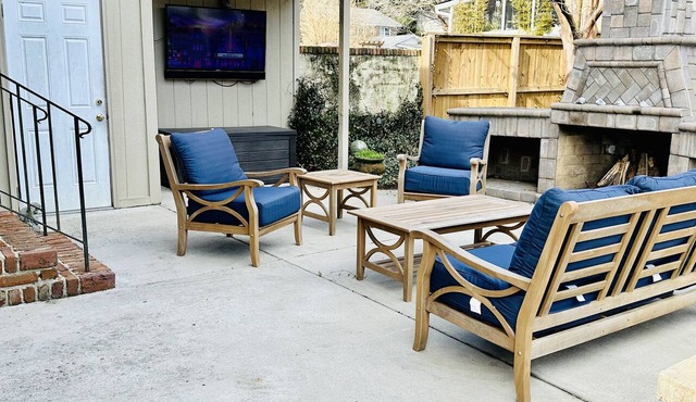 Southern Charm Retreat Cozy 3BR Near Shem Creek, Beaches & Charleston