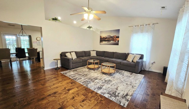 Spacious 4-bedroom house in Boiling Springs