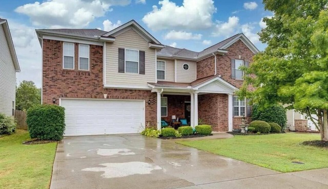 Spacious 5-BR Retreat in Simpsonville, SC – Perfect for Gatherings & Getaways