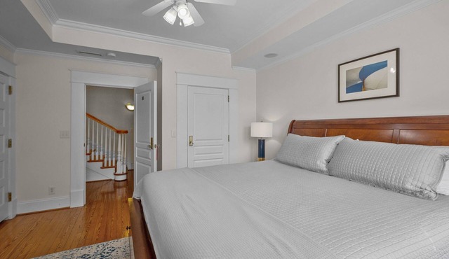 Spacious 7-bedroom house Near Mackey's Marina and the Albemarle Sound.