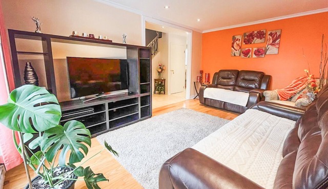 Spacious House 15 Km from Downtown Montreal