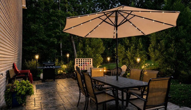 Spacious Retreat 10 min Liberty|King|Patio|Firepit|Grill|Playset