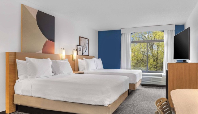 Spark by Hilton Charlotte Tyvola I-77