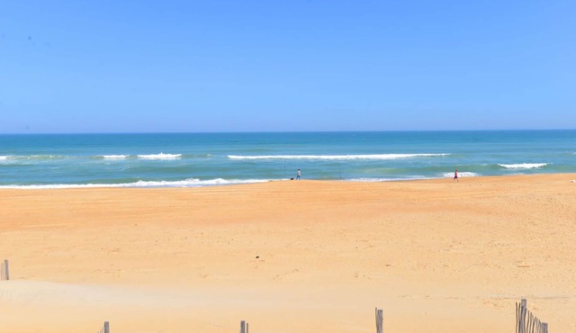 Spend your Holidays on the OBX Oceanfront! Location!Location, Location.