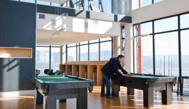 Stay in the iconic Vancouver Residential Tower