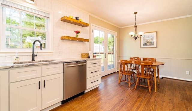 Stone's Throw Ranch 3mi to Downtown + Pet Friendly