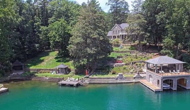 Stonehaven Luxury Retreat