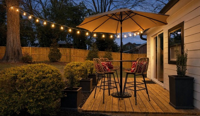 Stylish 3BR w/Private Fenced Yard < 10 Min to Uptown & Stadium