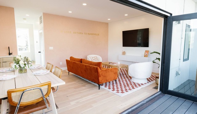 Stylish and fun home with rooftop patios, steps to downtown!