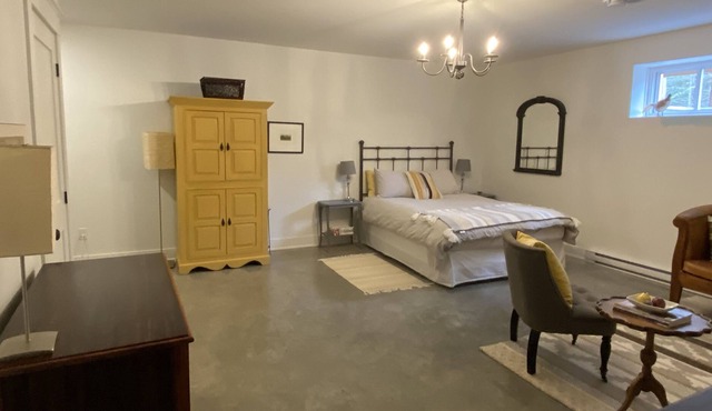 Suite Ravissante Avec Salle de Bain Spatieuse