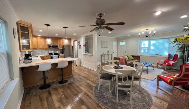 Sunny Spacious Ranch 3br/2b Big Yard Private Family Friendly