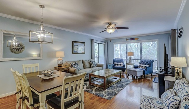 Sunset Rentals | Moorings 83 | Dog Friendly