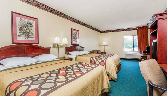 Super 8 by Wyndham Piedmont Greenville Area