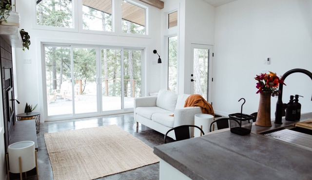 Swell Life Cottage, Quadra Island