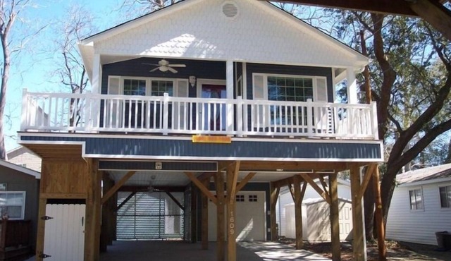 The Blue Heron - 1609 Snapper Lane