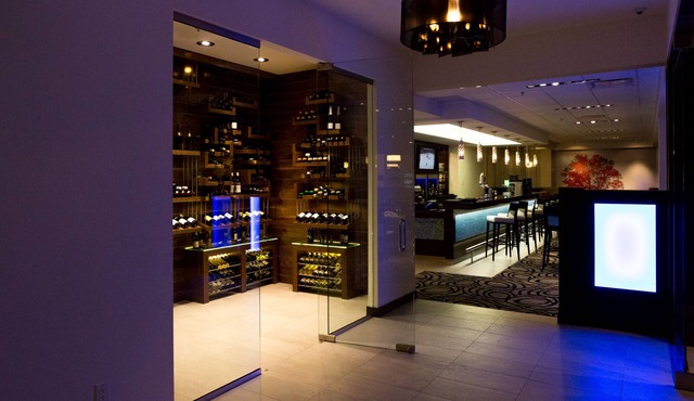The Grand Winnipeg Airport Hotel by Lakeview
