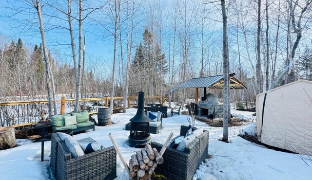 The Lake Villa (family-friendly or pet-friendly).