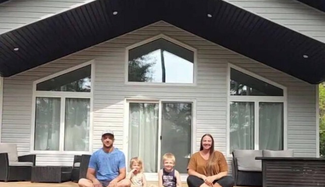 The Lakehouse at Fishing Lake | Sauna + Huge Deck + Firepit
