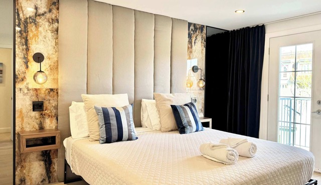 The Royal Suite | Hot Tub | Free EV Charger