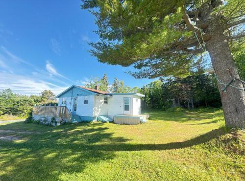 The White Pine Cottage on the Cabot trail