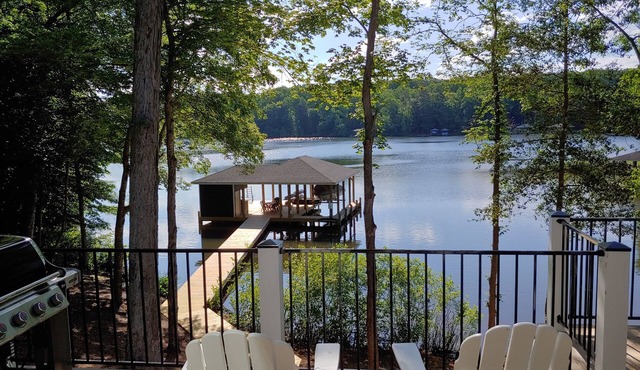 Toes in the Water at Lake Gaston - Lake Front Custom Home on Large Cove