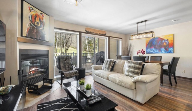 Townhouse with Free Shuttle to Tremblant Resort