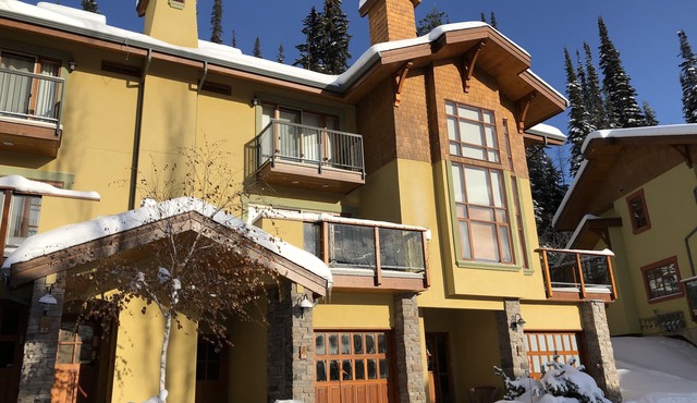 Trail's Edge 56 - 2 bedrooms + 2 1/2 bath townhomes