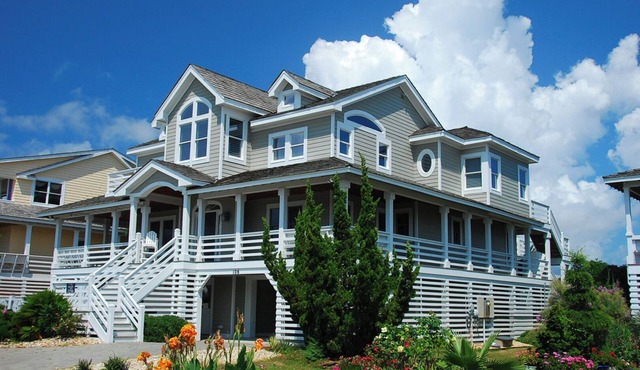 Tranquil Turtle at The Village at Nags Head, Private Pool, Hot Tub & Elevator Access